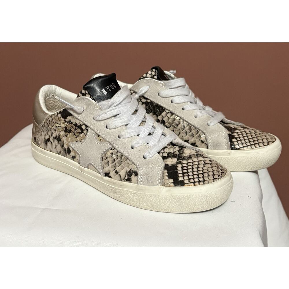 Steve Madden Tennis Shoes Size 8